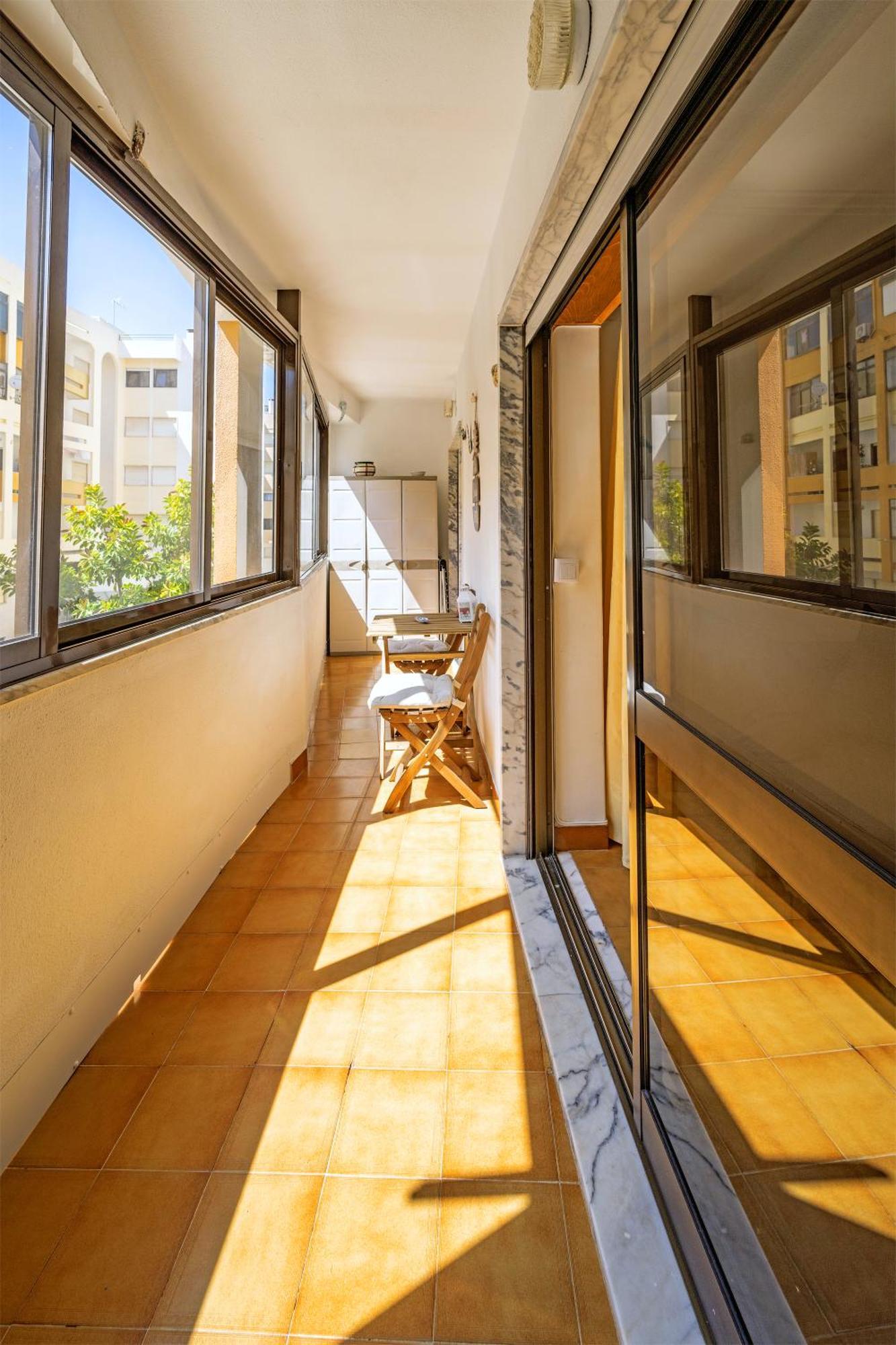 Cozy Apartment Near The Beach In Costa De Caparica Exterior photo