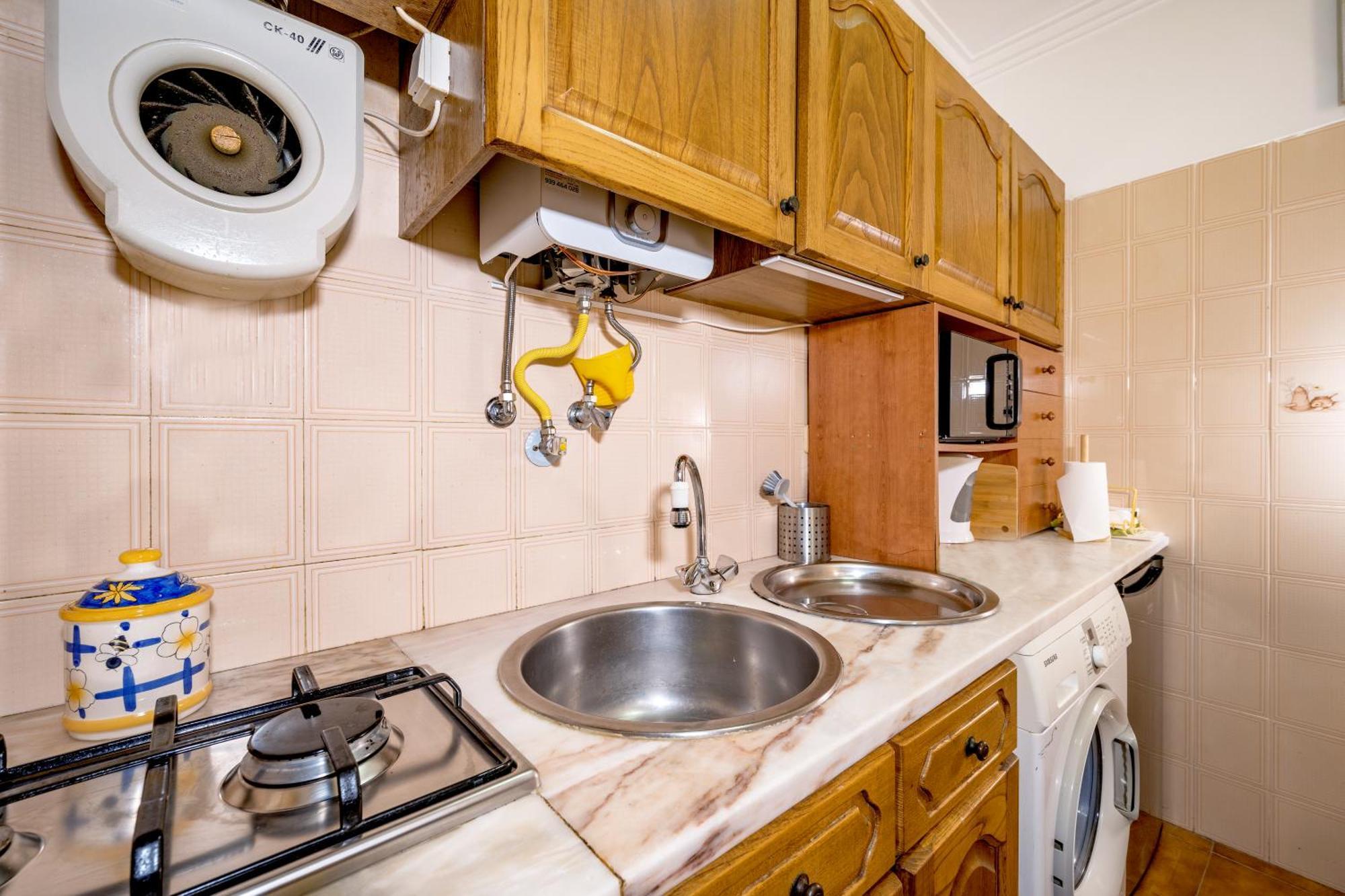 Cozy Apartment Near The Beach In Costa De Caparica Exterior photo