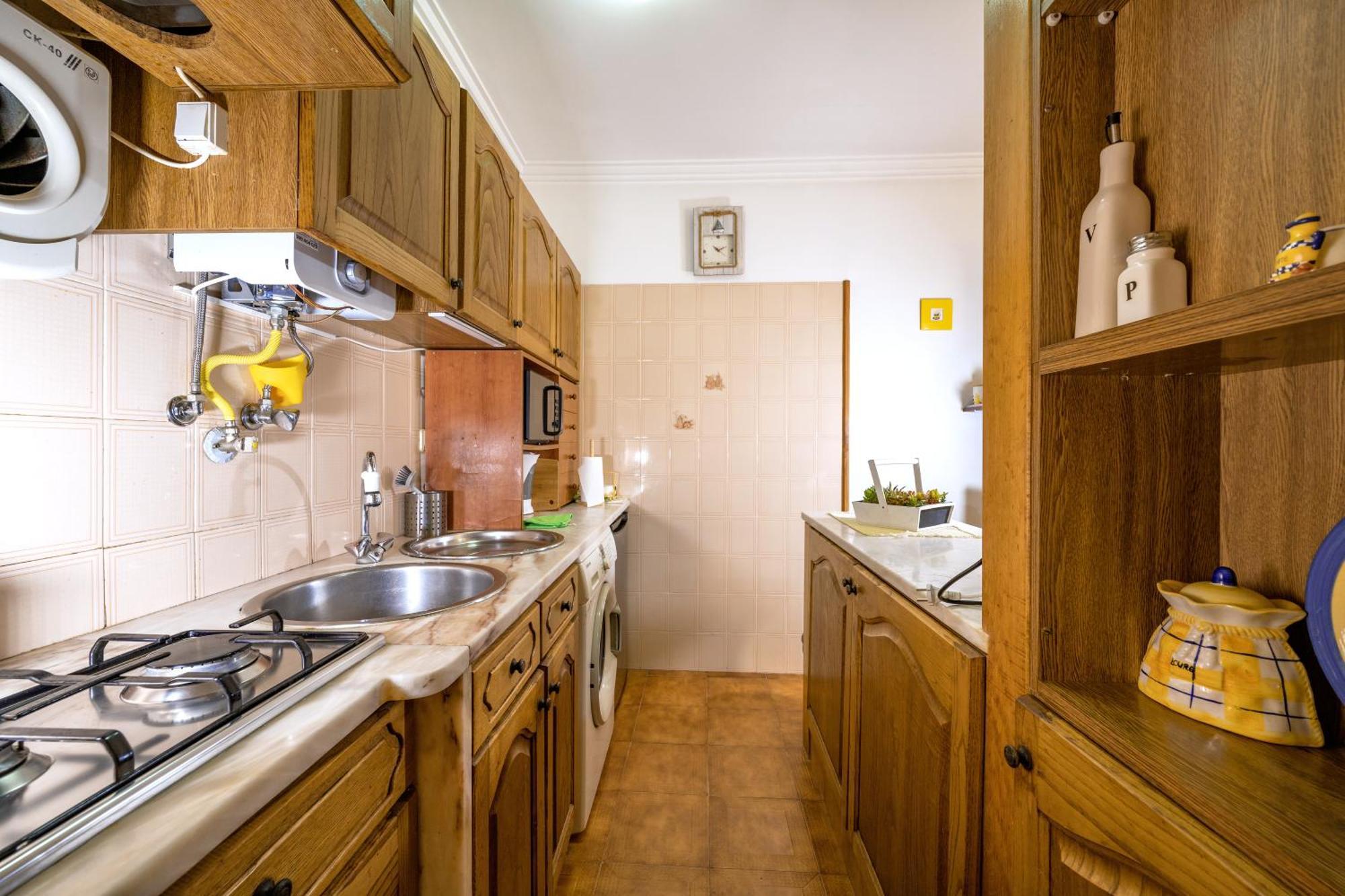 Cozy Apartment Near The Beach In Costa De Caparica Exterior photo